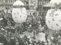 1971-02-20 Optocht Lampegat 02 1971-02-20 Optocht Lampegat 02